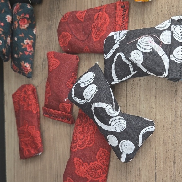 Hand Made Catnip Cat Toy 3/10 Dollars - Picture 3 of 4